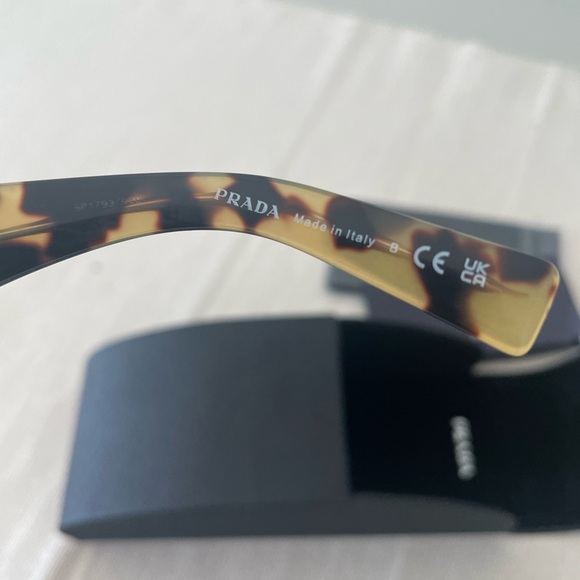 Prada PR 23YS Sunglasses - Picture 3 of 8